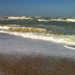 mare onde sabbia costa