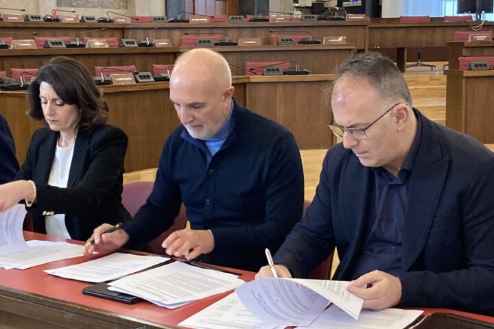 masci de martinis e trulli firmano unificazione servizi nuova pescara