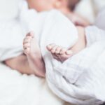 neonato in fasce