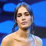 Clara in concerto a Tortoreto entusiasta l'assessore Giorgio Ripani che ospiterà l'artista giovedì 8 agosto