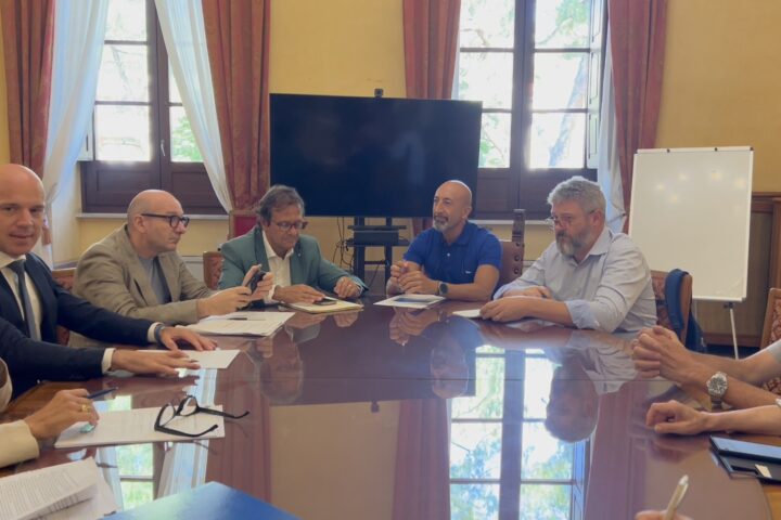 riunione in provincia per discutere sulla gestione degli o'bellx che passeranno al comune di pietracamela