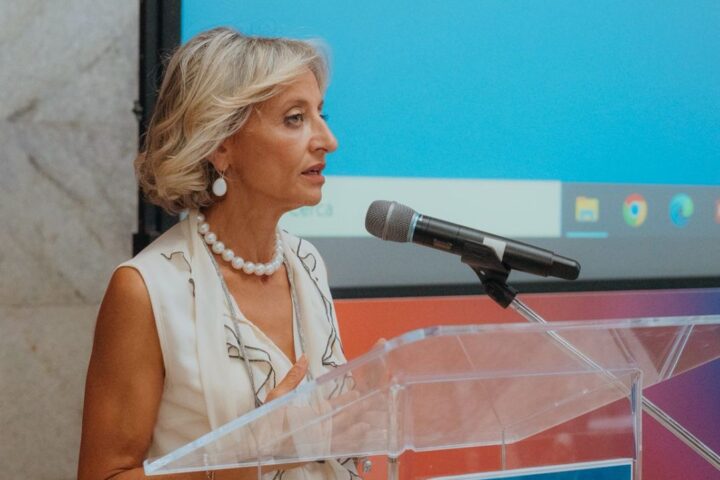 L’assessore regionale alle attività produttive Tiziana Magnacca è intervenuta oggi all’incontro con la Marelli Sulmona per discutere del futuro dello stabilimento e delle prospettive occupazionali