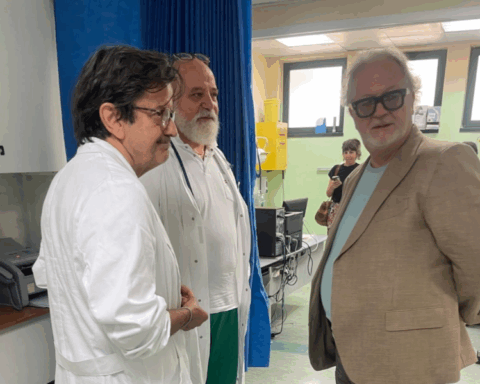 Il direttore generale della Asl risponde alle critiche del Pd: «Personale all’opera con professionalità, nessun taglio ai servizi. Investiti 500mila euro per ridurre le liste d’attesa»