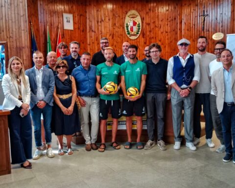 la presentazione del campionato di beach volley a vasto