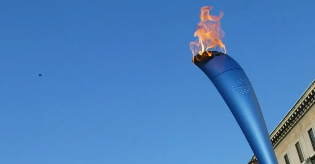 La fiamma olimpica di Milano-Cortina 2026 farà tappa all’Aquila il prossimo 3 gennaio