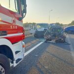 Autostrada chiusa per due ore nel tardo pomeriggio: un uomo estratto dalle lamiere e trasportato in elisoccorso, altri feriti in ospedale