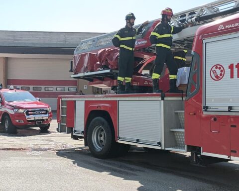 Funerali partecipati e commossi per il coordinatore scomparso a 57 anni: colleghi e istituzioni riuniti per ricordarne dedizione, professionalità e umanità