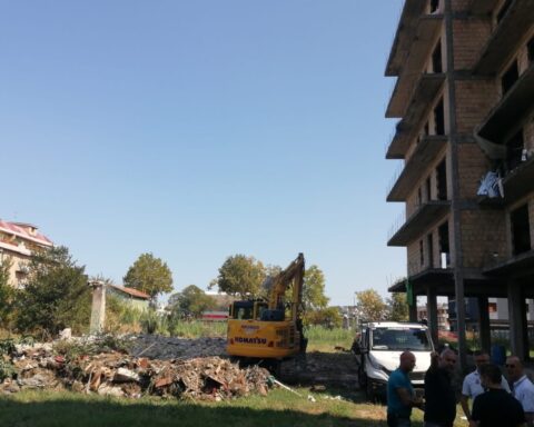 demolizione palazzi clerico a pescara