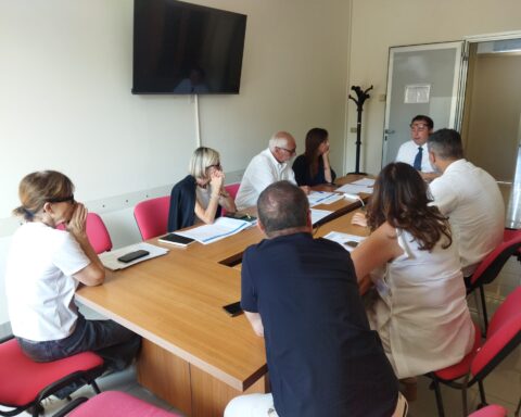 la riunione in Asl a Chieti per la questione dei farmaci da garantire ai malati oncologici