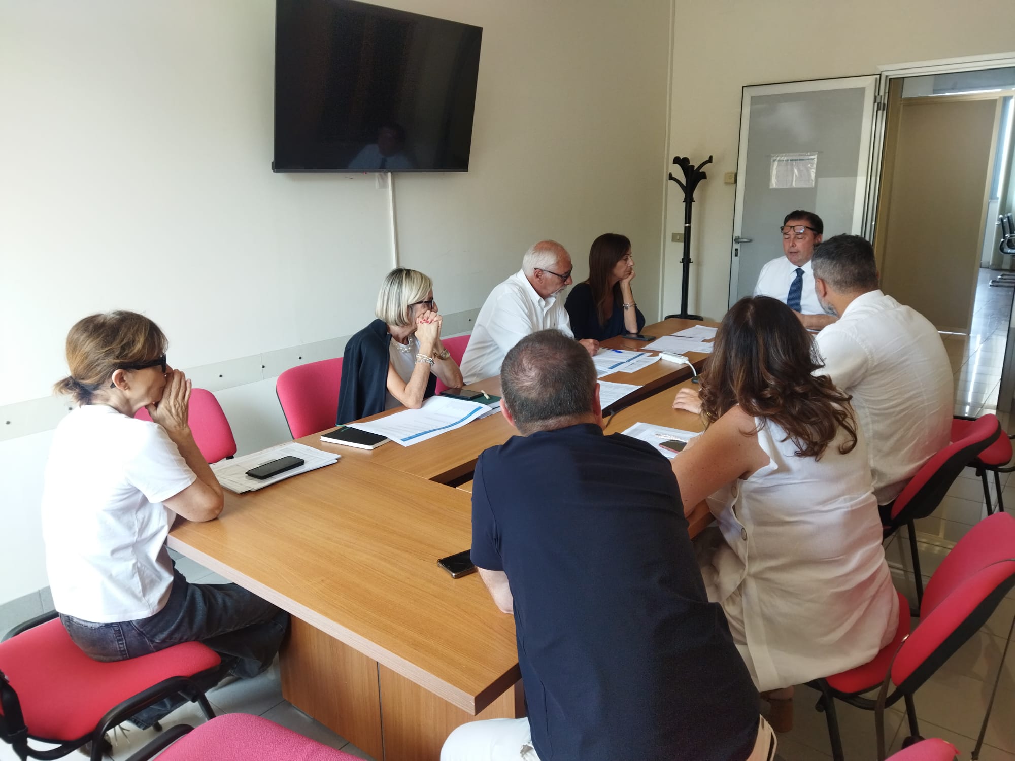 la riunione in Asl a Chieti per la questione dei farmaci da garantire ai malati oncologici