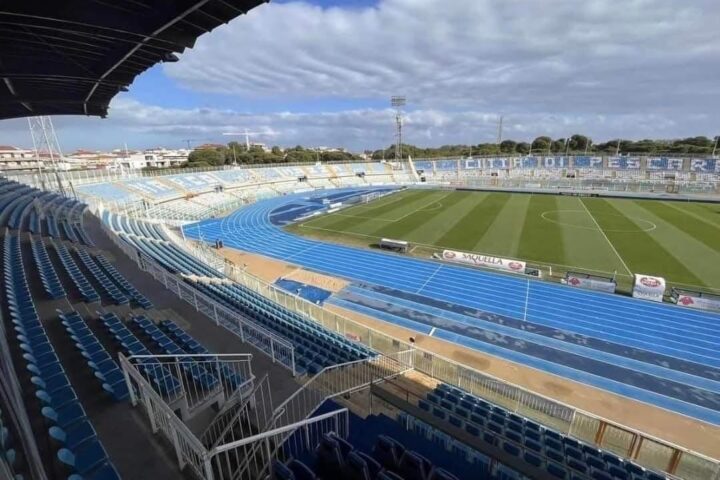Pescara-Cesena resterà chiusa una parte della Tribuna per problemi strutturali