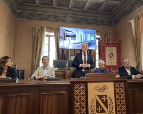 D’Angelo: “Documentazione completa". La relazione tecnica conferma la sicurezza statica, mentre resta la necessità di futuri interventi antisismici già finanziati