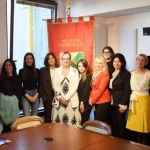 Nella foto, la presidente della Commissione Pari Opportunità della Regione Abruzzo, Rosa Pestilli (al centro), insieme alle componenti dell’organismo regionale impegnato sul fronte della parità di genere e della lotta alla violenza.