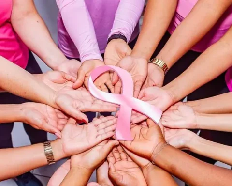 Ottobre rosa all’Aquila, visite gratuite per la prevenzione del tumore al seno