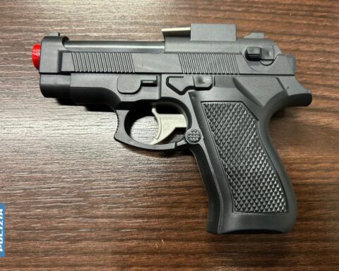 pistola giocattolo