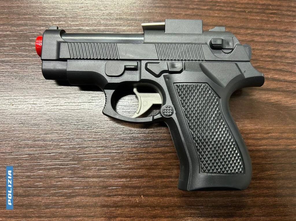 pistola giocattolo