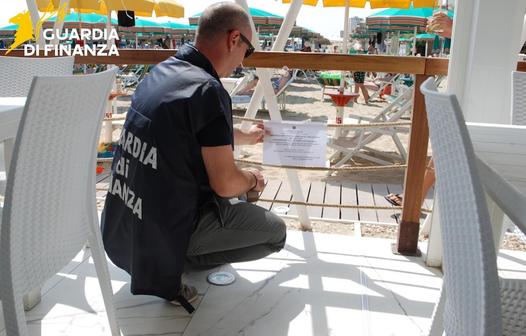 bancarotta stabilimento balneare