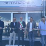 Pescara inaugura la nuova Ciclostazione in via Volta: un parcheggio pubblico da 40 posti per le biciclette