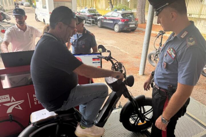 controlli dei carabinieri e bike