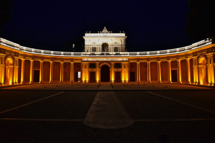 Le luci si accenderanno domani al calar della sera e arderanno per tutta la notte. In parallelo, le Asl hanno organizzato iniziative dedicate alla formazione e alla sensibilizzazione