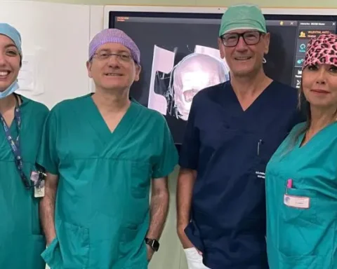Intervento a Pescara, ricostruiti cranio e orbita a 21enne Aveva un tumore fibro-osseo. Asl, caso raro e complesso