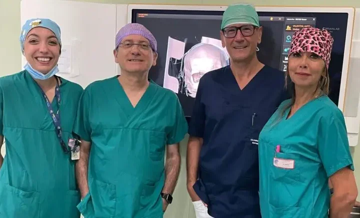 Intervento a Pescara, ricostruiti cranio e orbita a 21enne Aveva un tumore fibro-osseo. Asl, caso raro e complesso