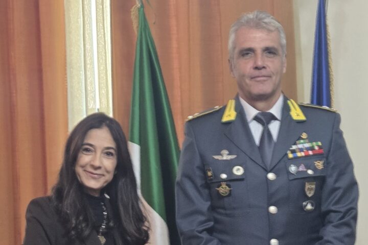 Generale Mendella e il Viceprefetto Vicario, la dottoressa Marisa Amabile