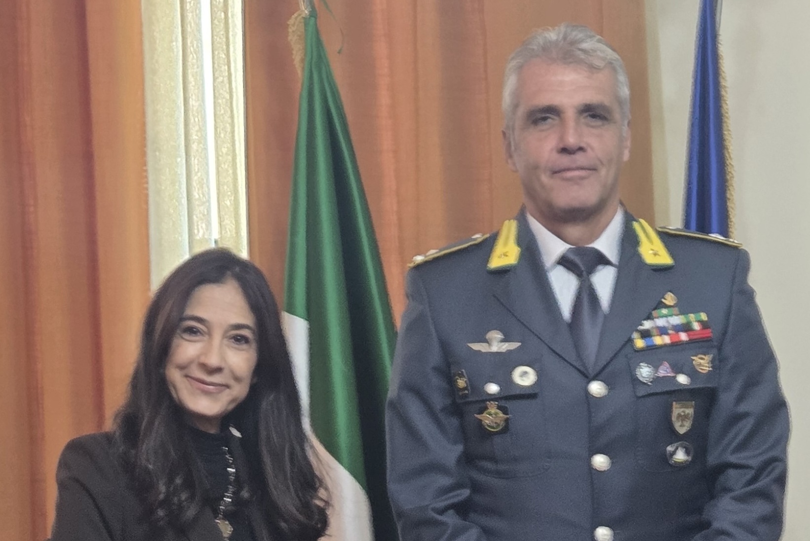 Generale Mendella e il Viceprefetto Vicario, la dottoressa Marisa Amabile