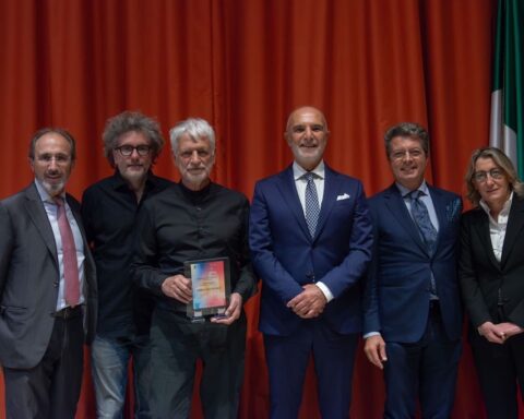Nasce a Bruxelles il Premio Internazionale Città di Pescara – Ennio Flaiano: a riceverlo è Fabrizio Bentivoglio