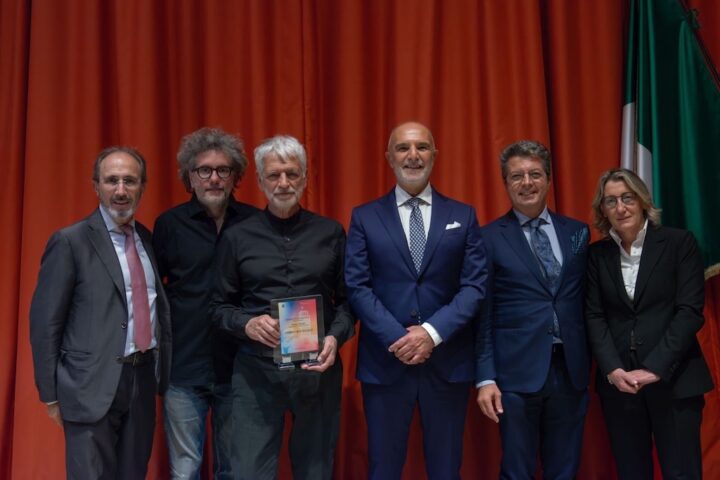 Nasce a Bruxelles il Premio Internazionale Città di Pescara – Ennio Flaiano: a riceverlo è Fabrizio Bentivoglio