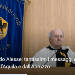 Il rettore emerito dell’Università dell’Aquila, Edoardo Alesse, durante una cerimonia accademica. La sua scomparsa ha suscitato profonda commozione nel mondo universitario e nelle istituzioni.