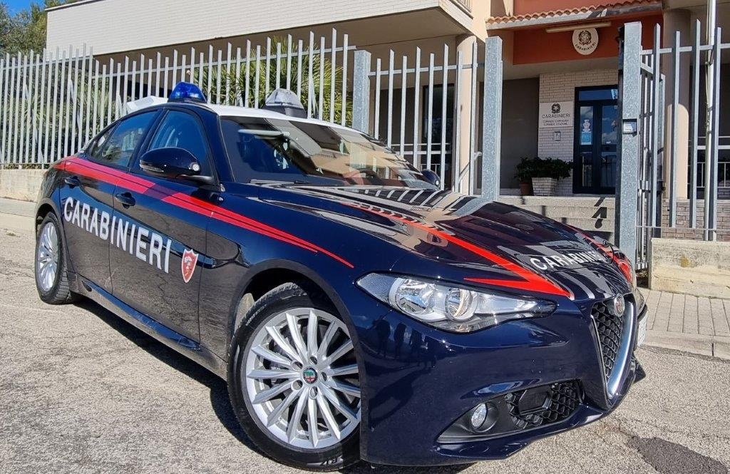 auto dei carabinieri
