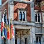 Il municipio di Avezzano, sullo sfondo della vicenda che ha portato alle dimissioni dell’ex coordinatrice della Lega Lorella Parisse