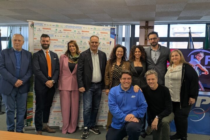presentazione torneo tennis in carrozzina Montesilvano