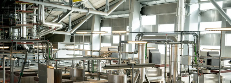 Interno di un impianto industriale simile a quello che la Get Energy vorrebbe realizzare a Sulmona. Il progetto è al centro delle verifiche di sicurezza dei Vigili del Fuoco