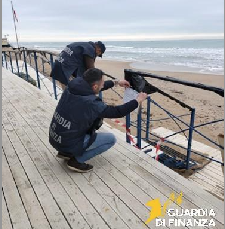 Revocata concessione balneare ad uno storico stabilimento di Pescara