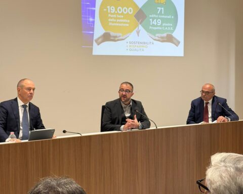 L’Aquila, presentato il maxi piano di illuminazione Green da 24 milioni