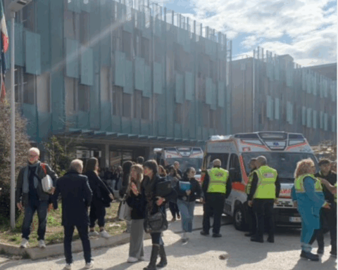 Evacuazione liceo Marconi di Pescara