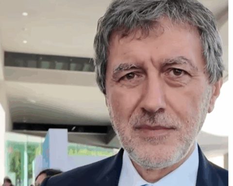 Il Presidente della Regione Abruzzo Marco Marsilio, interviene all’evento organizzato da ANCE sulle Città del Futuro