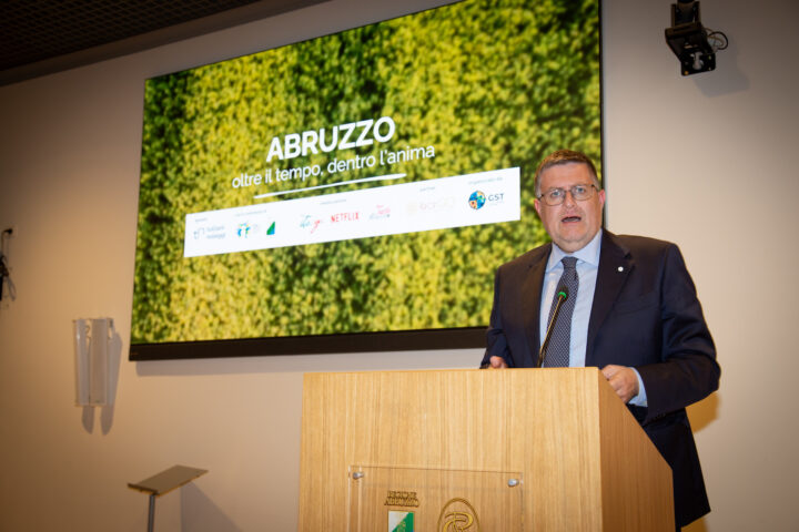 L’Assessore regionale Roberto Santangelo. Presentato il catalogo digitale sull'Abruzzo
