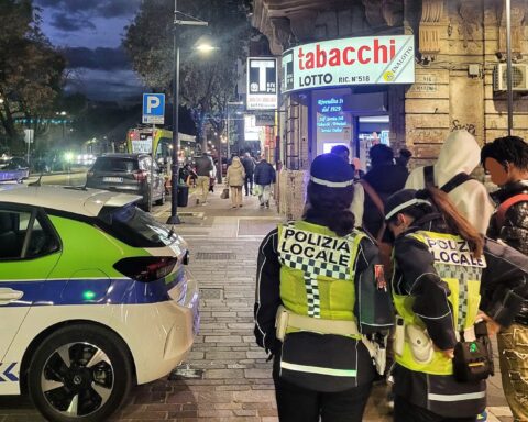 lite in strada con coltello pescara