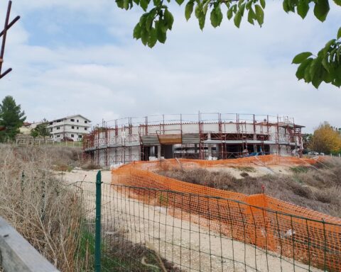 cantiere asilo nido manoppello riparcobaia