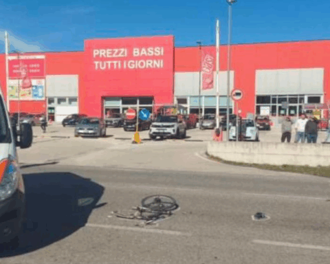 Ciclista 72enne investito a Bazzano, L'Aquila