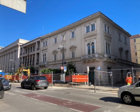 lavori aca a pescara su corso Vittorio