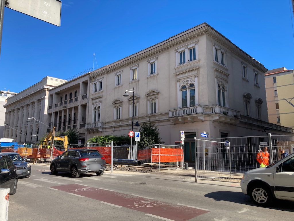 lavori aca a pescara su corso Vittorio