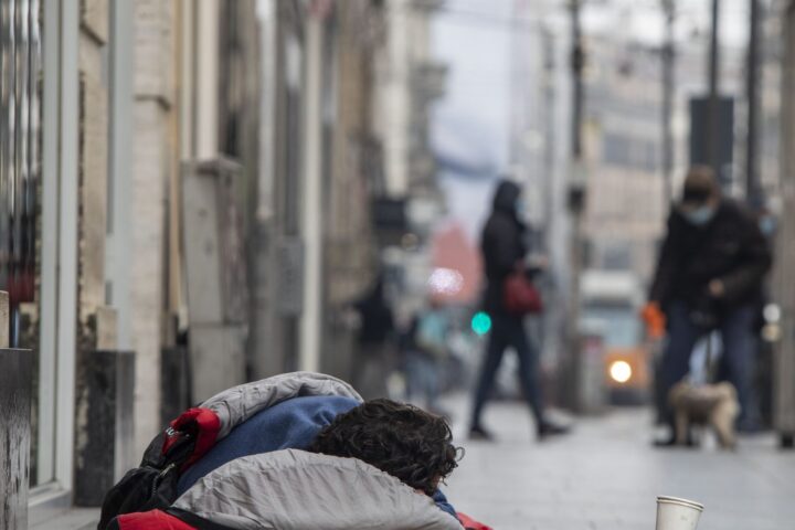 Dati Istat su povertà assoluta in italia
