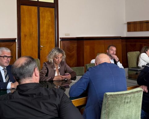 L’assessore Tiziana Magnacca al tavolo Mimit . Smentita dall’azienda la chiusura della Te Connectivity a San Salvo