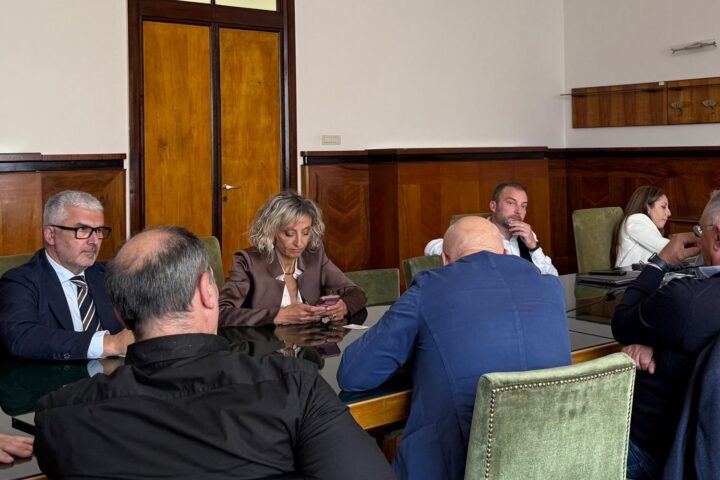 L’assessore Tiziana Magnacca al tavolo Mimit . Smentita dall’azienda la chiusura della Te Connectivity a San Salvo