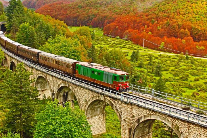 L’Abruzzo al TTG travel di Rimini: tra le proposte il viaggio sul treno storico che parte da Sulmona