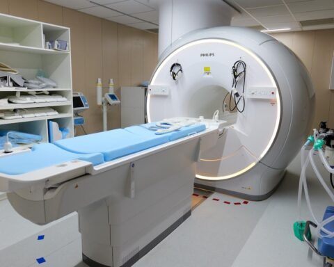 nuova risonanza magnetica 1.5 tesla ospedale di pescara